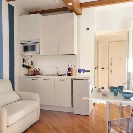 Montenapoleone Suite In The Heart Of Milan - Best Location Possible-2