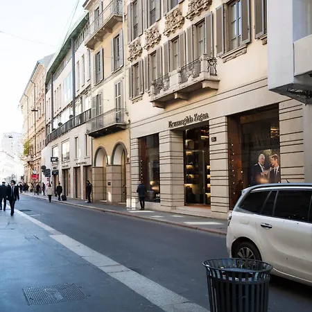 Montenapoleone Suite In The Heart Of Milan - Best Location Possible-3
